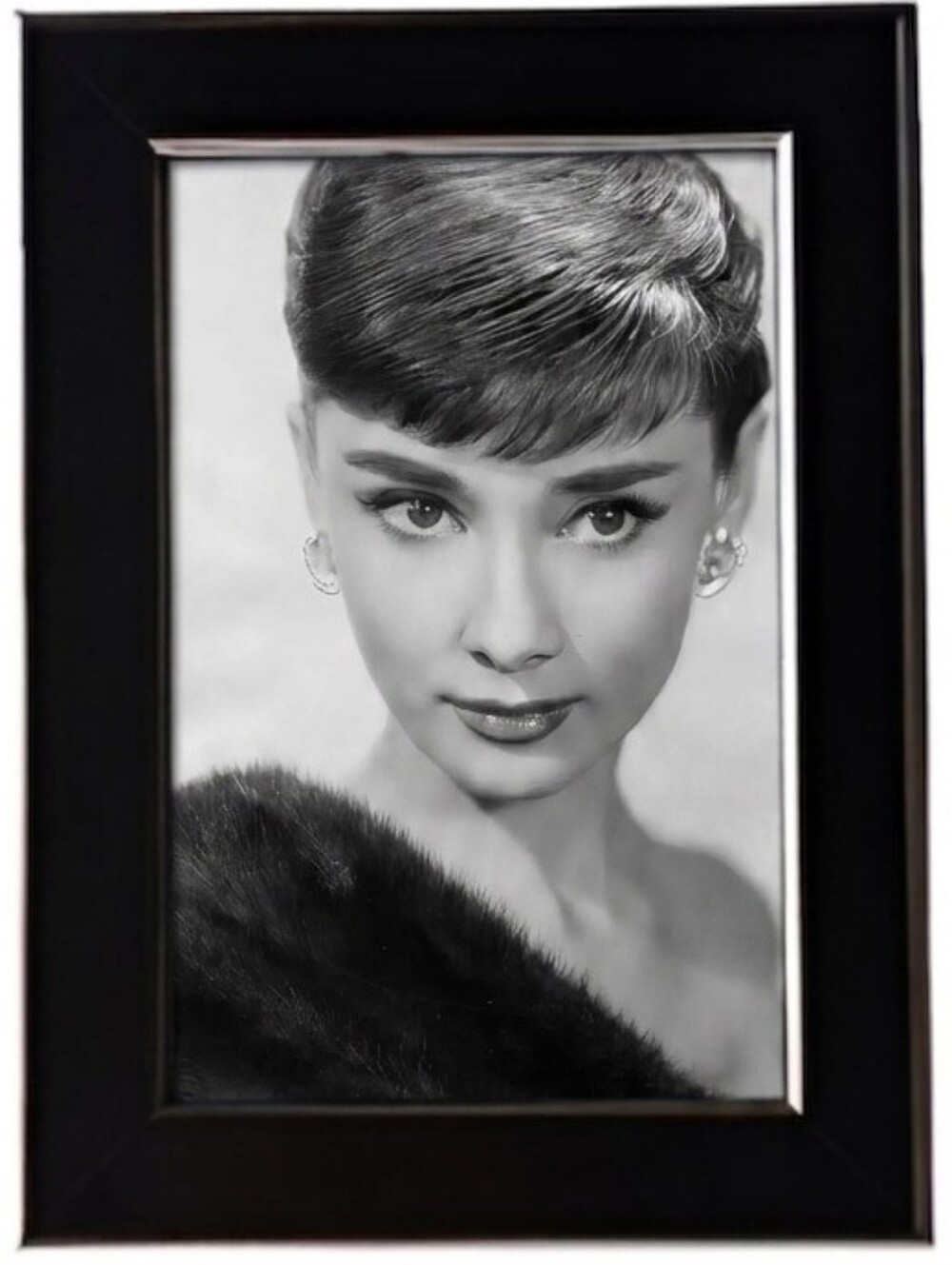 Audrey Hepburn Retro Vintage Doimg Make Up Trendy Fashion Beauty Hollywood  Art